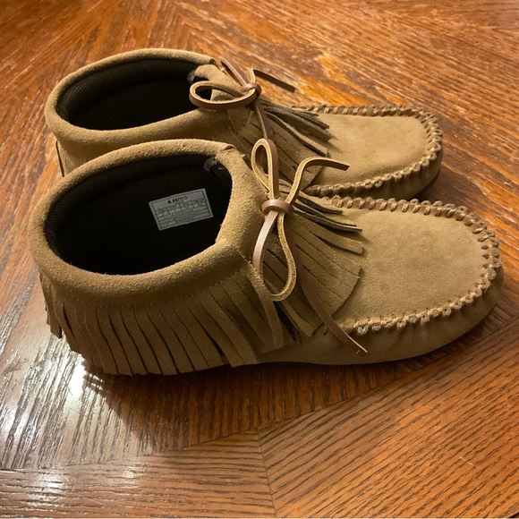 Woman’s Lamo Suede Upper Mesh Lining Mesh Comfort Padded Fringe Moccasins! - Picture 12 of 16